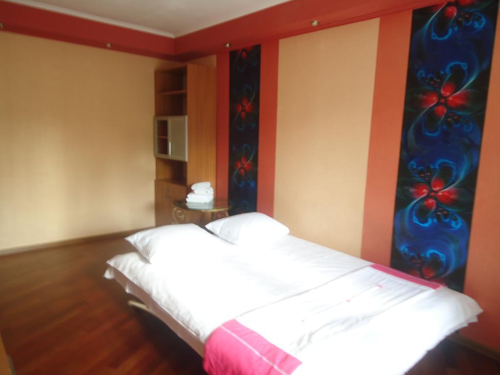 On Vandy Vasylevskoi 8 Apartment Kyiv